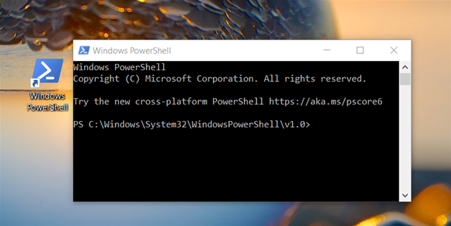 Jendela "Windows PowerShell" dibuka dari desktop.