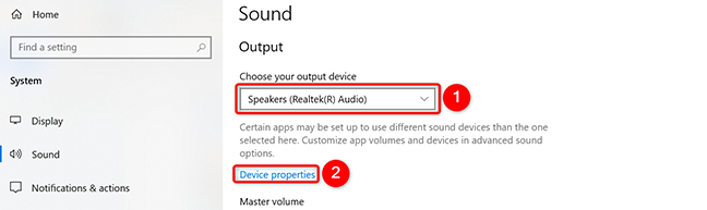 Pilih speaker dari menu tarik-turun "Pilih Perangkat Output Anda" dan klik "Properti Perangkat" di Pengaturan pada Windows 10.