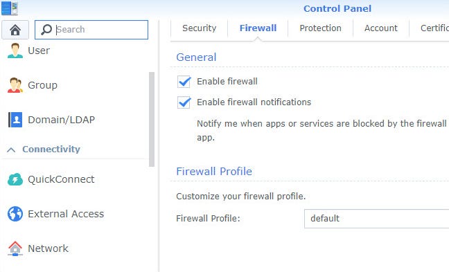 Pengaturan Firewall Panel Kontrol, dengan Firewall diaktifkan.