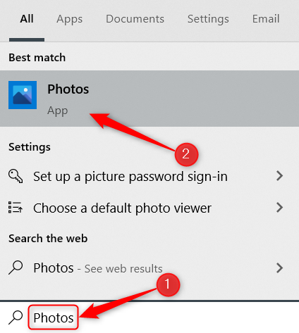 Ketik "Foto" di bilah Pencarian Windows dan klik aplikasi Foto.
