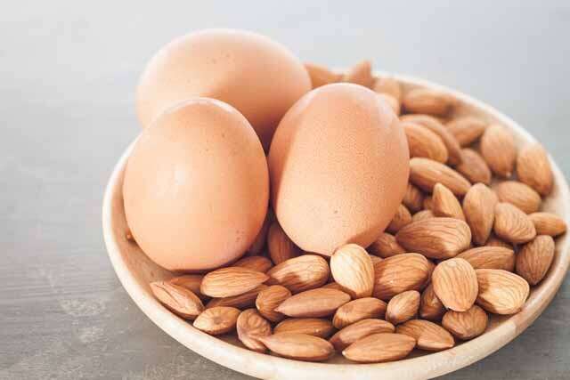 Minyak Almond & Telur 