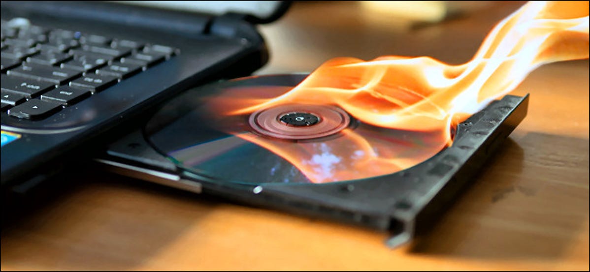 Membakar CD di Drive Laptop