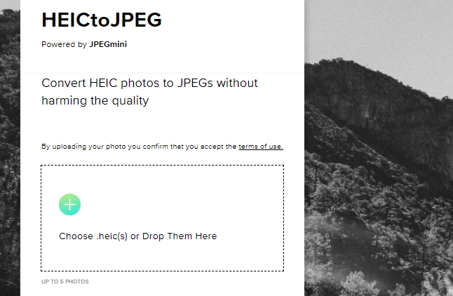 Seret dan lepas file HEIC dari komputer Anda untuk mengonversinya di situs web HEICtoJPEG.