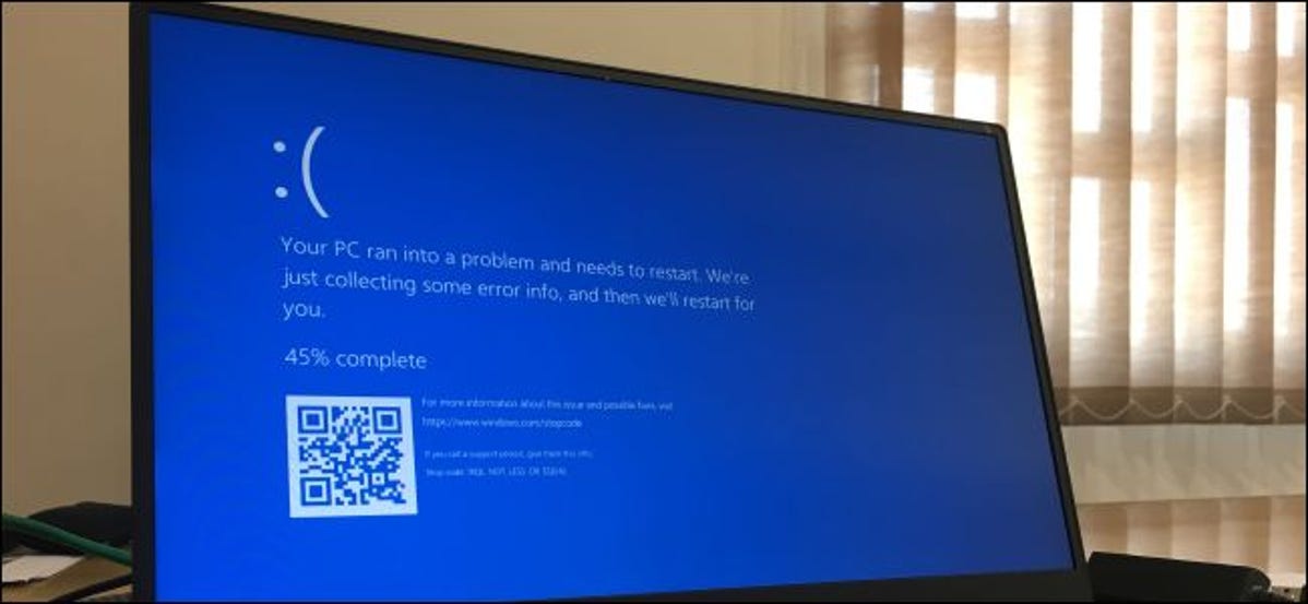 Windows 10 PC menunjukkan kesalahan layar biru.