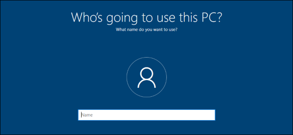 Membuat akun pengguna lokal selama proses penyiapan Windows 10.