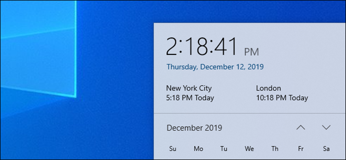 Beberapa jam zona waktu di panel jam Windows 10.