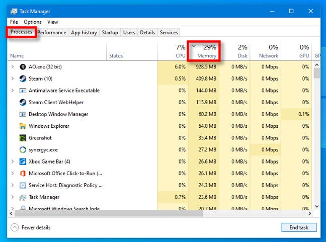 Di Pengelola Tugas untuk Windows 10, klik tab "Proses", lalu klik tajuk kolom "Memori".