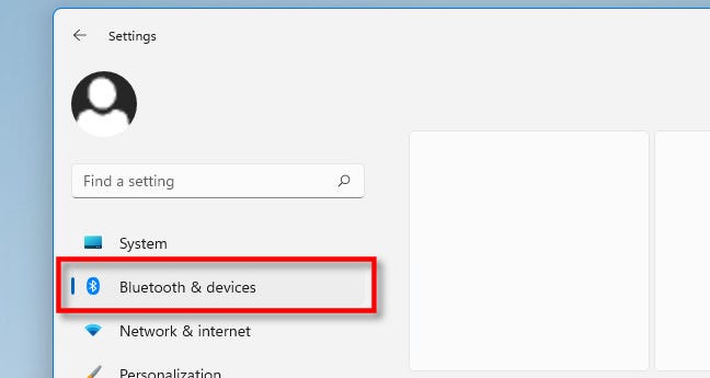 Di Pengaturan Windows 11, klik "Bluetooth & Perangkat."