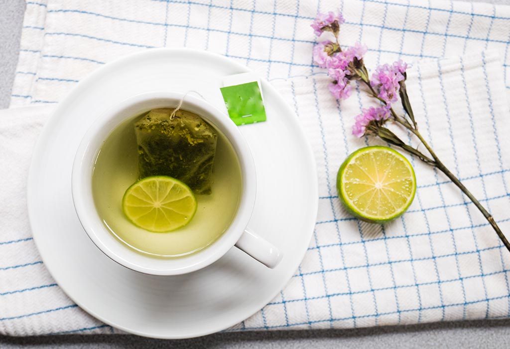 teh hijau matcha dengan lemon