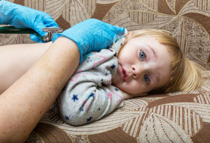 Pneumonia Pada Bayi: Penyebab, Gejala & Pengobatan