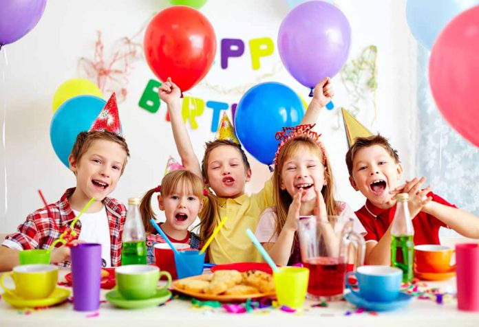 25 Lelucon Ulang Tahun Untuk Anak-Anak Untuk Tertawa Keras