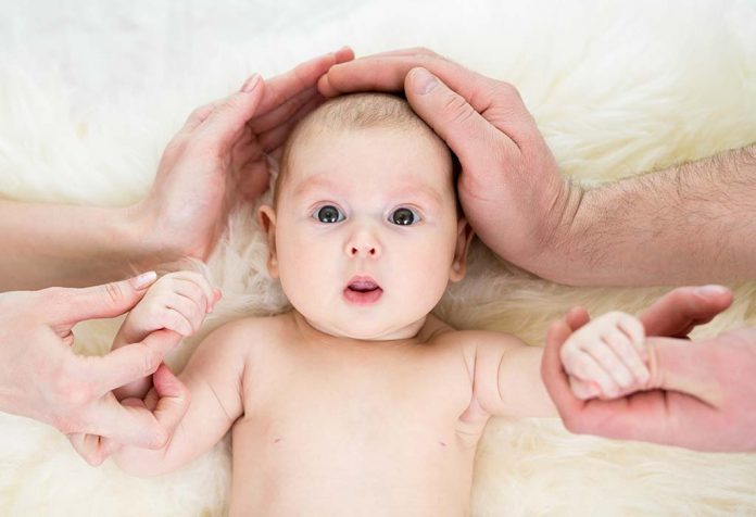 Apa yang Dibutuhkan Bayi yang Tumbuh: ASI, Perhatian, dan Cinta