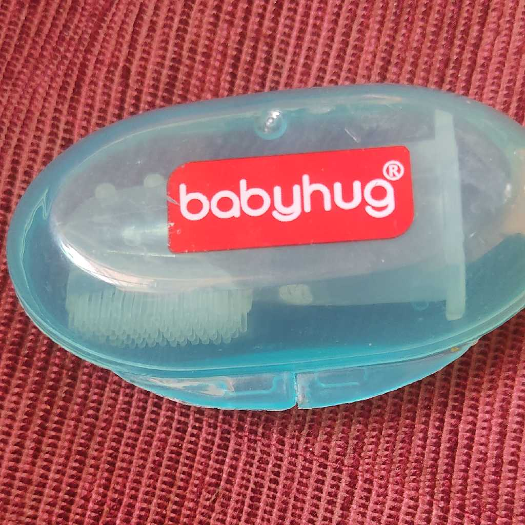 Review Produk yang Harus Dimiliki – Babyhug Silicone Finger Brush Dengan Case untuk Bayi