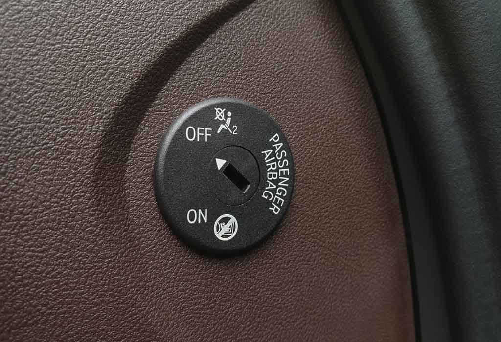 kunci penonaktifan airbag