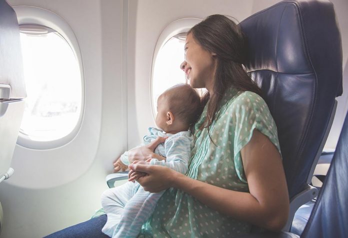 15 Tips Terbang Tanpa Stres Bersama Anak