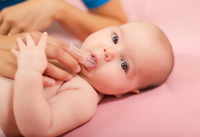 Review Produk yang Harus Dimiliki - Babyhug Silicone Finger Brush Dengan Case untuk Bayi
