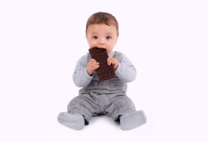 Cokelat Hitam untuk Bayi