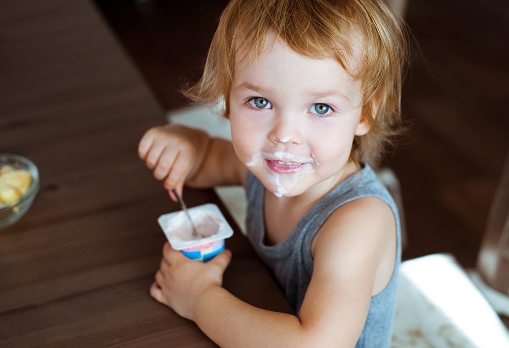 Apakah Ada Risiko Mengkonsumsi Yoghurt?