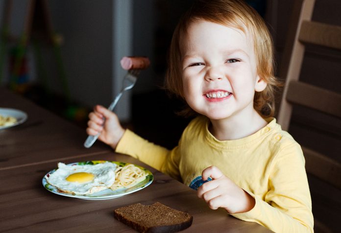 9 Ide Sarapan Sehat Protein Tinggi untuk Anak-Anak