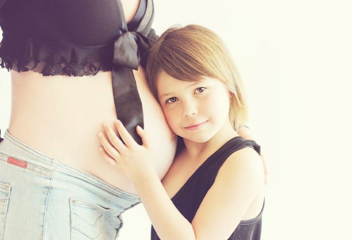 6 alasan lucu kehamilan seperti tudung balita