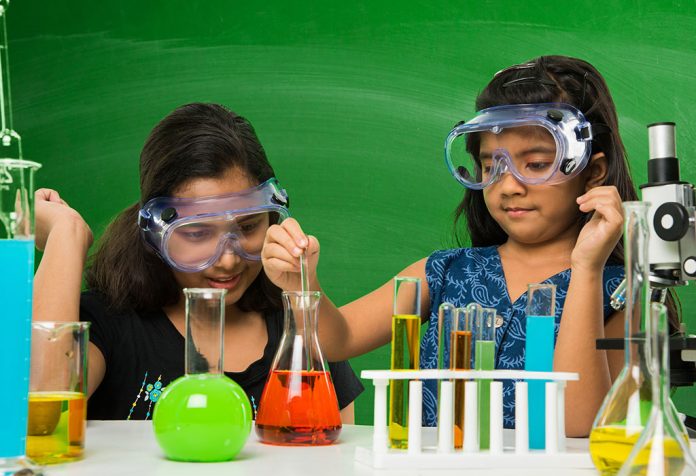 10 Ide Proyek Sains untuk Anak-Anak