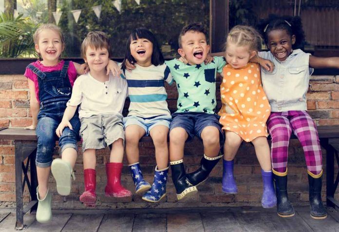 Usia Taman Kanak-Kanak di AS - Usia Berapa Anak Mulai Sekolah (Panduan Untuk Orang Tua)