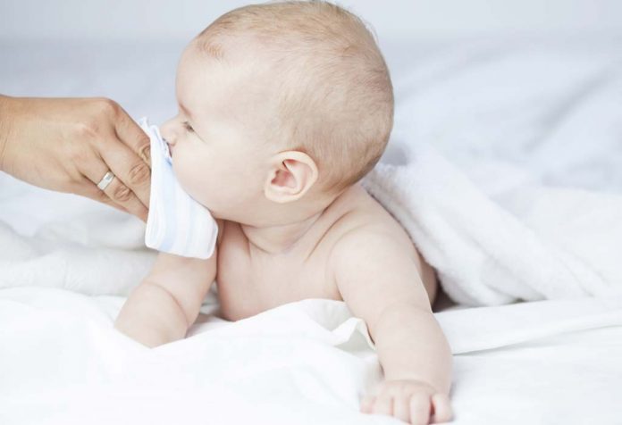Pengobatan Rumahan untuk Hidung Beringus pada Bayi dan Anak