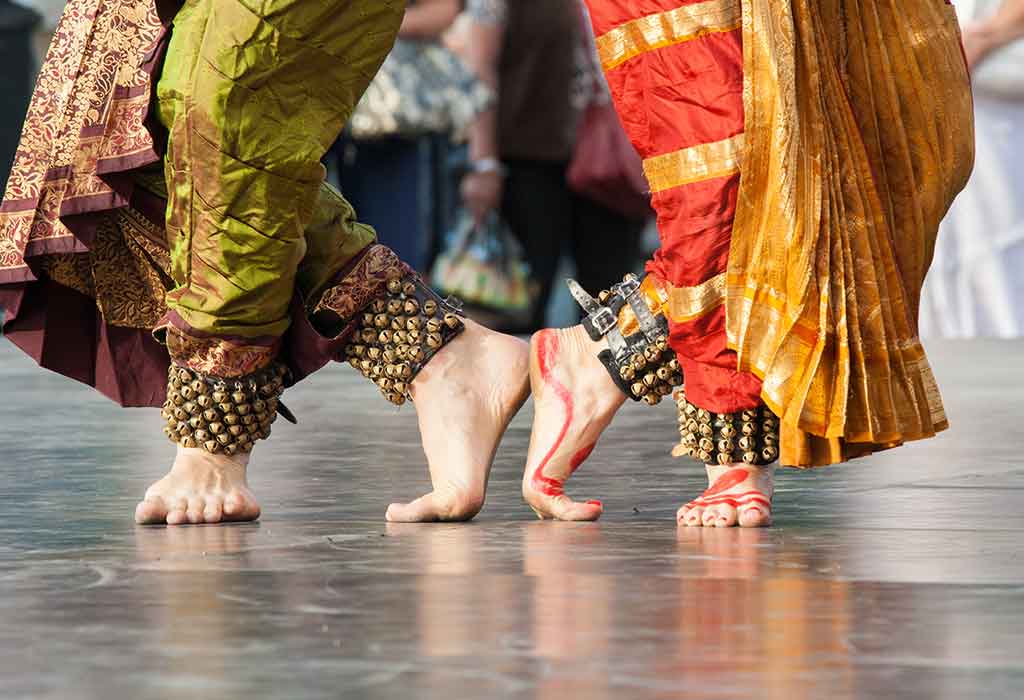 Hari Dansa Internasional 2021 – Memilih Gaya Menari Terbaik untuk Anda dan Anak Anda