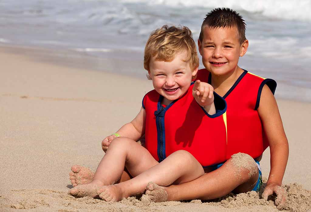 Aturan Keamanan Pantai yang Perlu Diingat untuk Anak-anak