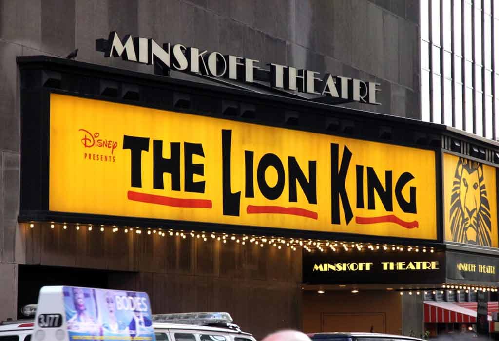 Raja Singa di Teater