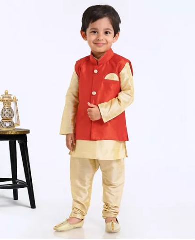 10 Pakaian Etnik Modis untuk Diwali Pertama Bayi Anda Di Bawah Rs. 999!