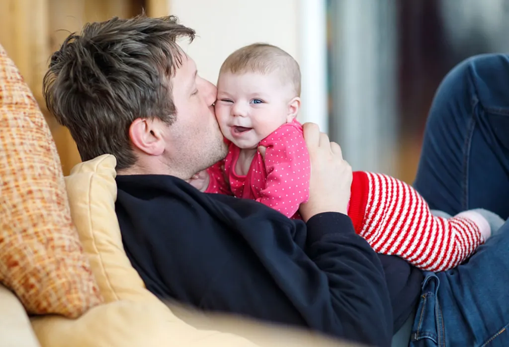 Kiat untuk Membantu Bayi Anda Mencapai Tonggak Utama pada Usia 5 Bulan