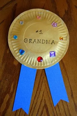 Ide Kerajinan Mudah untuk Hari Kakek-nenek