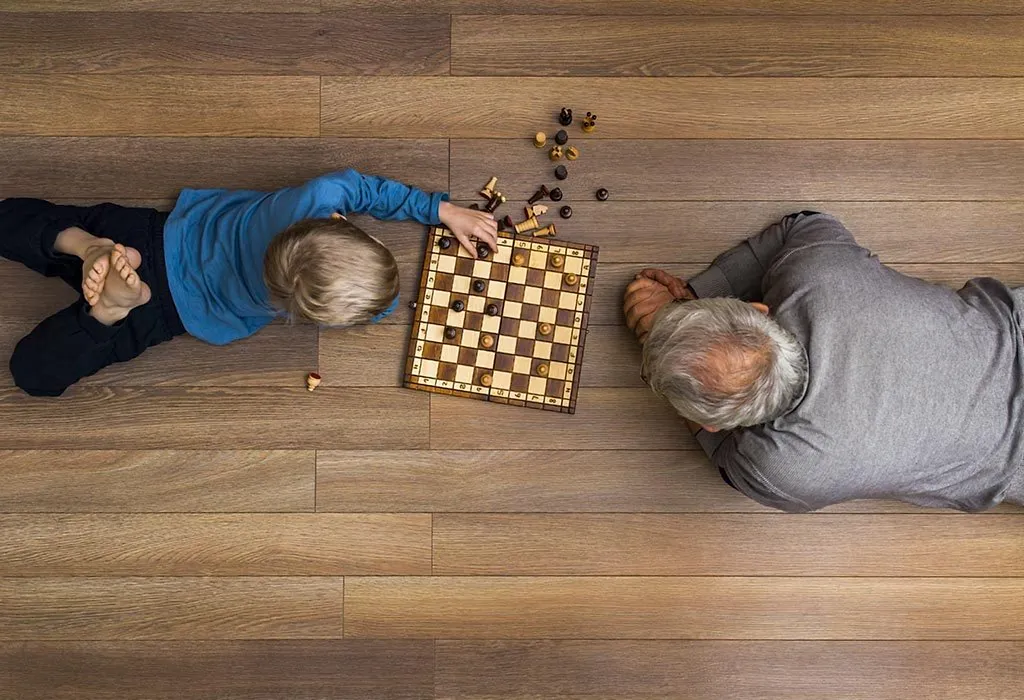 Kakek mengajar catur