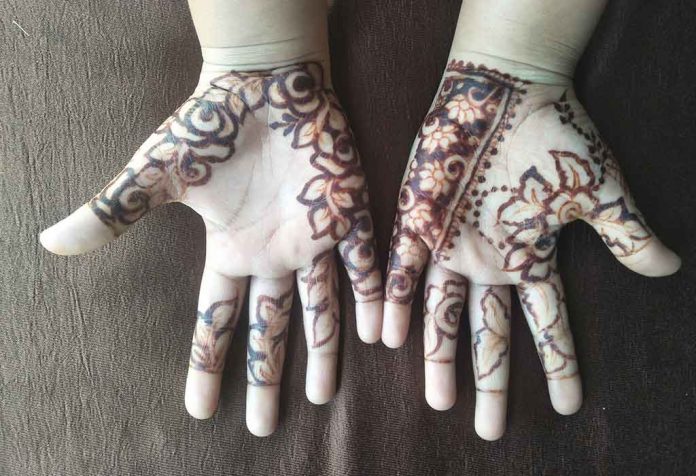 Desain Mehndi (Henna) yang Sederhana namun Elegan untuk Anak-Anak