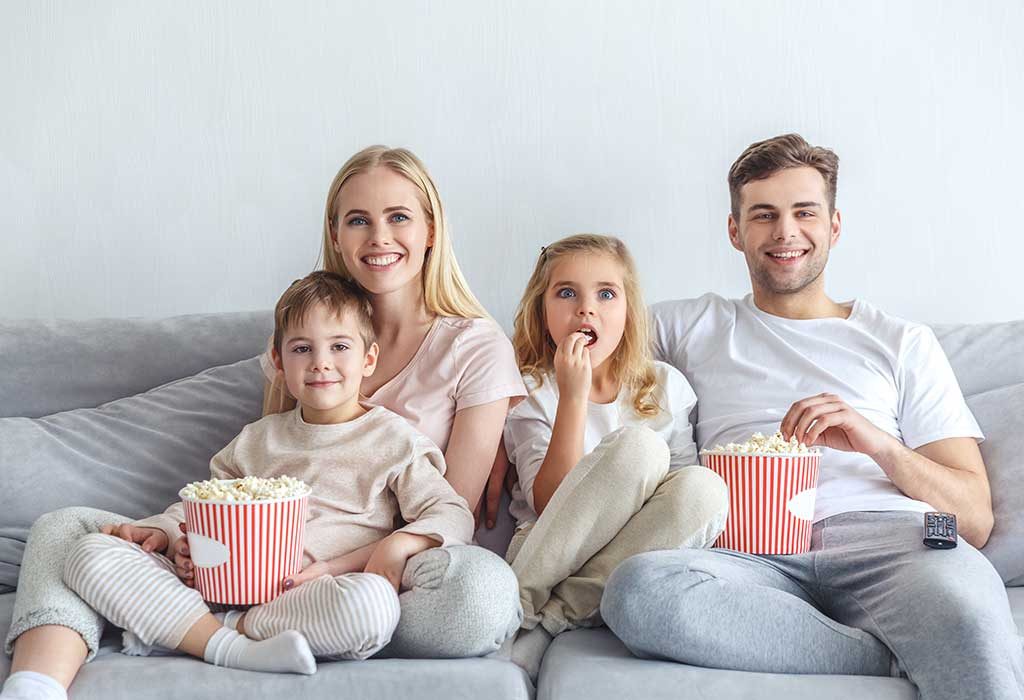 Manfaat Menonton Film Bersama Keluarga
