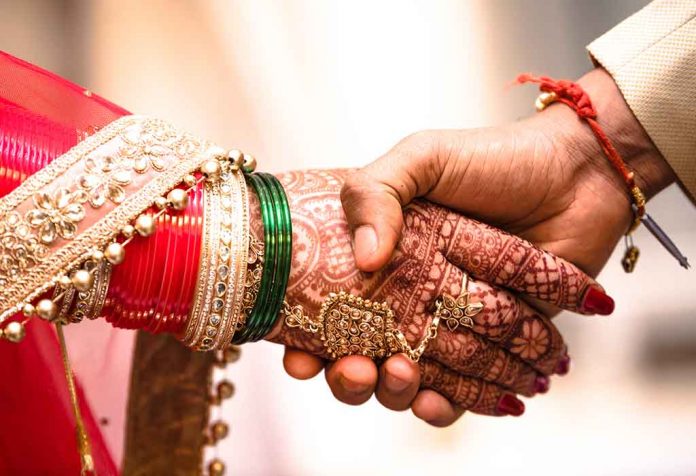 Saya Pernah Menikah Antar Kasta di India - Begini Kisah Nyatanya!
