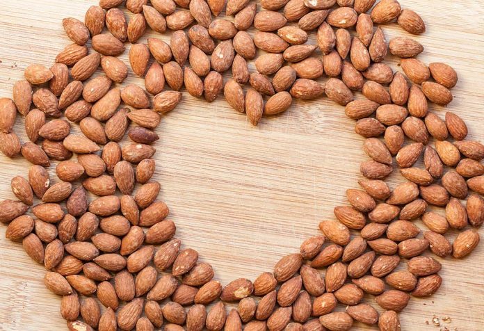 10 Manfaat Menakjubkan Almond Rendam untuk Kesehatan Secara Keseluruhan