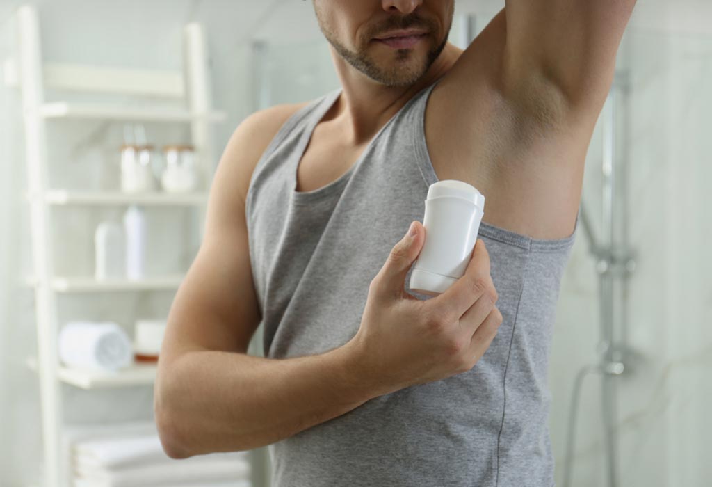 Perbedaan antara antiperspiran dan deodoran