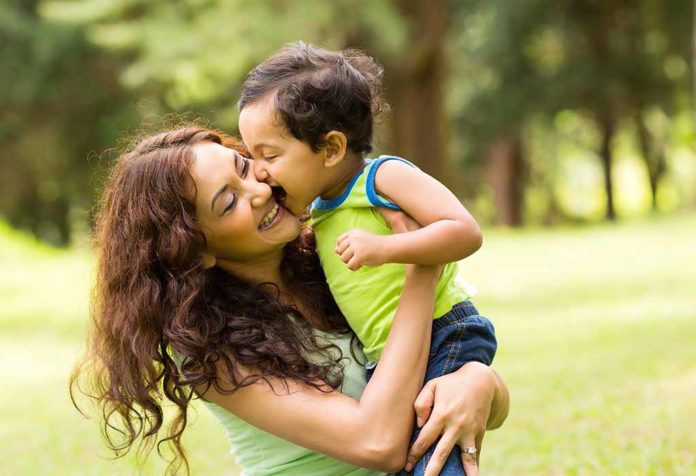 Menjadi Ibu: Fase Jangka Panjang untuk Belajar, Mengajar, dan Mengalami Momen