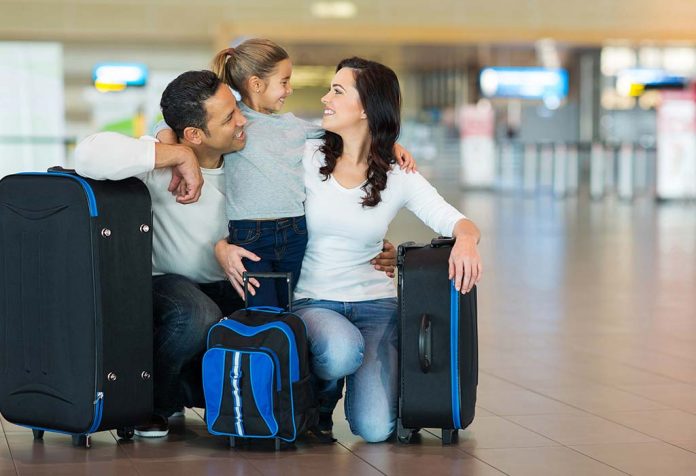 12 Tips Cemerlang untuk Orang yang Bepergian ke Luar Negeri Tahun Ini
