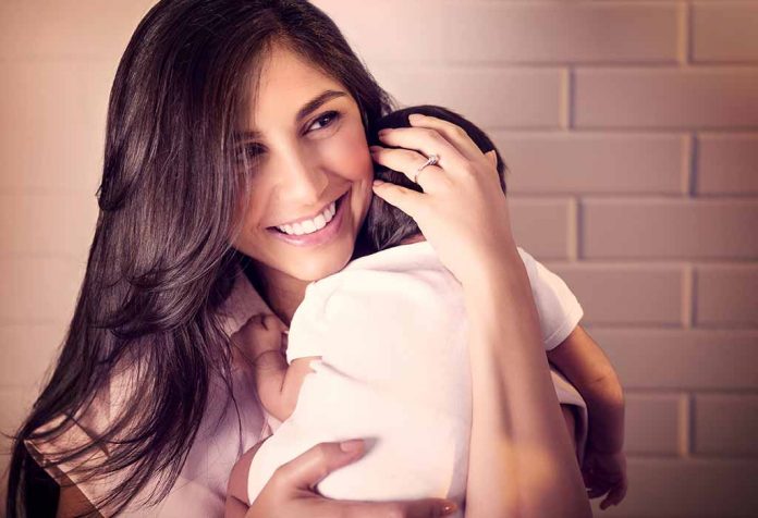 Menjadi Ibu: Perasaan Luar Biasa, dan Hak Terbesar Wanita!