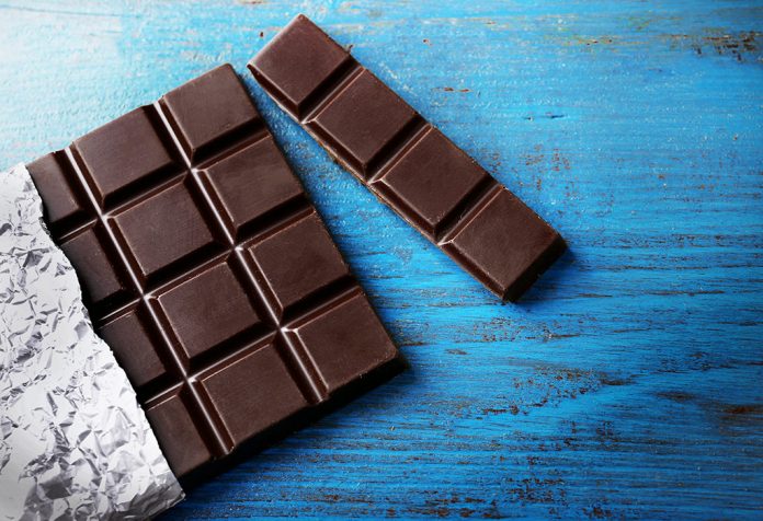 Makan Cokelat Hitam untuk Menurunkan Berat Badan - Manfaat dan Resep