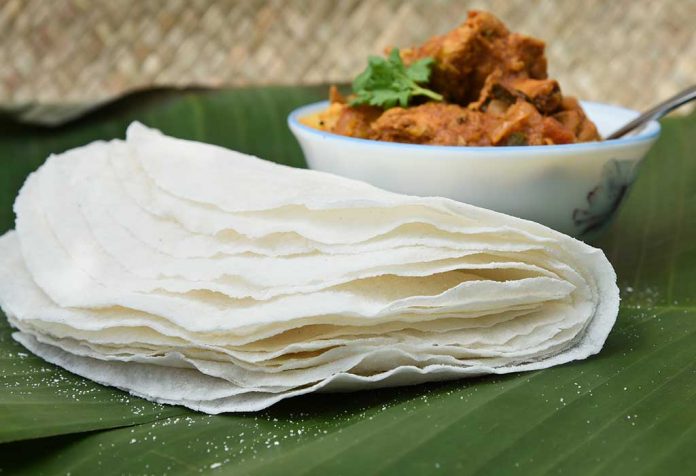Resep dari Dapur Kerala - Malabar Pathiri dan Kari Ayam Nadan