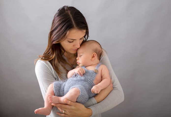 Catatan Kecil Untuk Wanita Yang Pertama Kali Menjadi Ibu