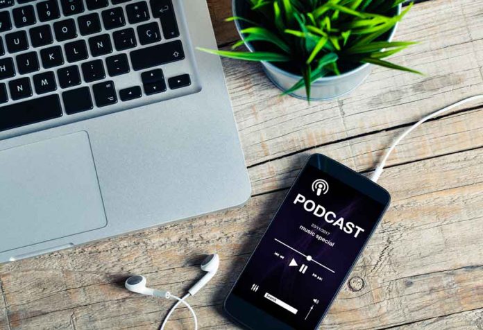 Dimana & Bagaimana Mendengarkan Podcast