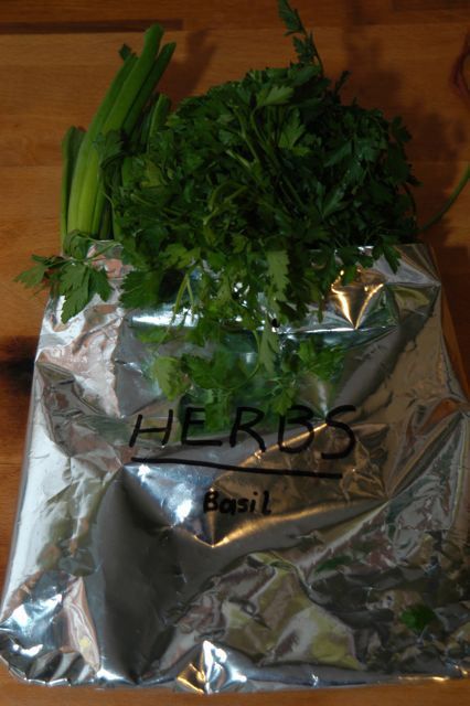 Cara Membekukan Herbal untuk Mengawetkannya untuk Penggunaan Nanti