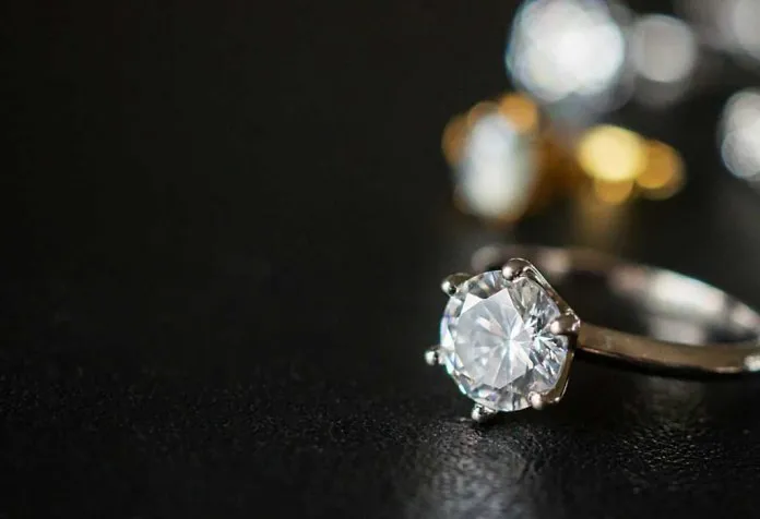 7 Tips Membeli Perhiasan Berlian Agar Tidak Ditipu