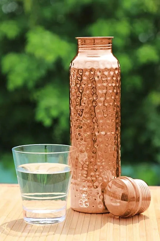 12 Manfaat Kesehatan dari Air Minum yang Disimpan dalam Bejana Tembaga