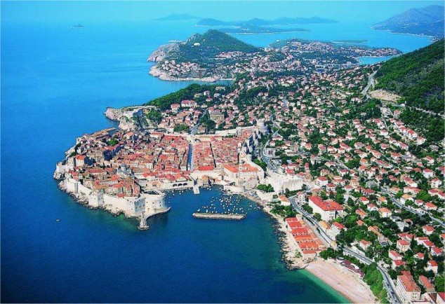 10 Tempat Paling Populer untuk Dikunjungi Musim Panas Ini di Semenanjung Balkan